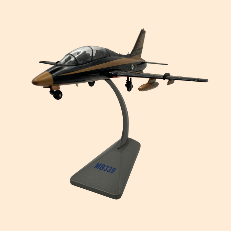 ✈️ Maquette MB339 - Échelle 1:72